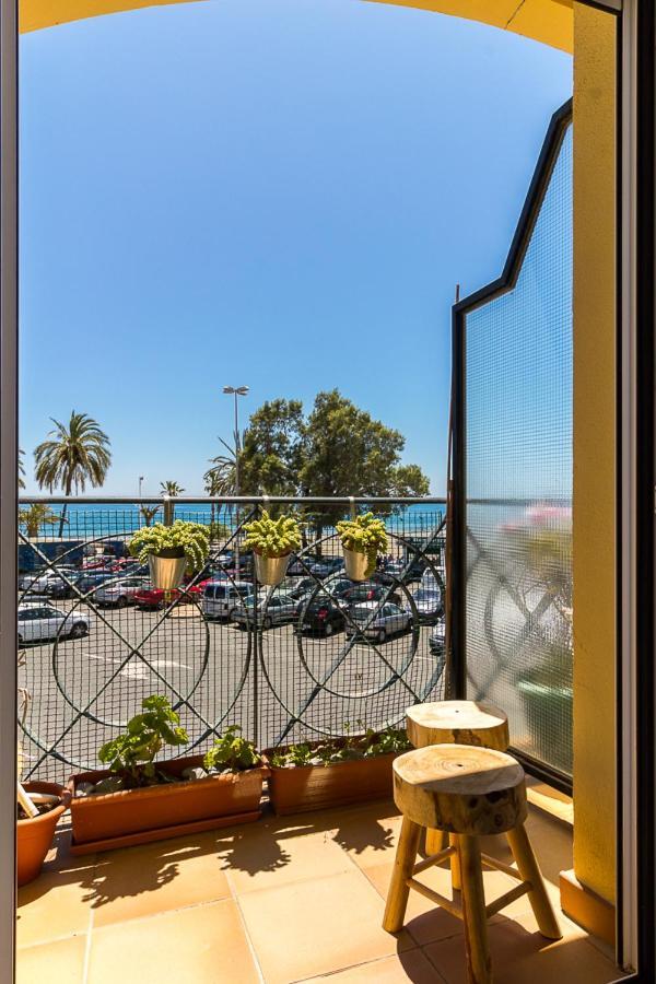 Soek Pedregalejo Seafront Holidays Homes مالقة المظهر الخارجي الصورة