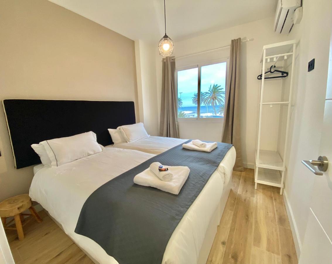 Soek Pedregalejo Seafront Holidays Homes مالقة المظهر الخارجي الصورة